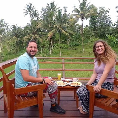 テテバトゥBale Kembang Kuningアパートメント エクステリア 写真